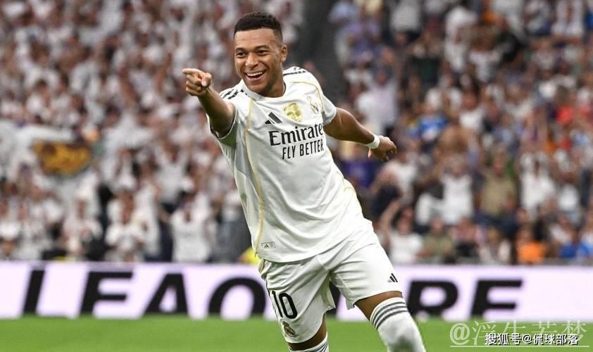 姆巴佩闪耀全场!26岁年轻巨星2球1助攻 助皇马3-0复仇改写69年历史 姆巴佩闪耀全场!26岁年轻巨星2球1助攻 助皇马3-0复仇改写69年历史