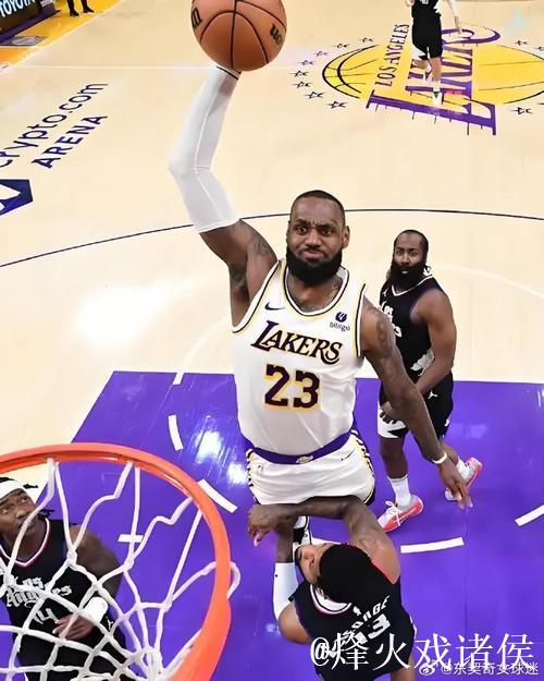 詹姆斯30+表现惊艳 湖人有望让独行侠吞6连败 詹姆斯30+表现惊艳 湖人有望让独行侠吞6连败