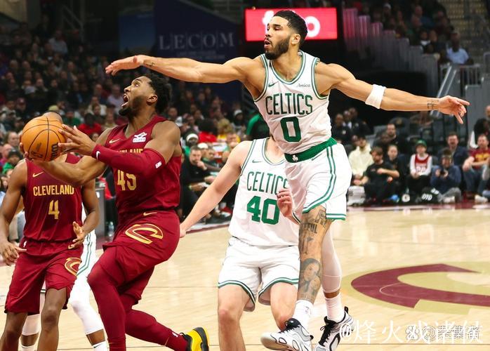 塔图姆33+12力压米切尔35分 凯尔特人终结骑士15连胜 塔图姆33+12力压米切尔35分 凯尔特人终结骑士15连胜